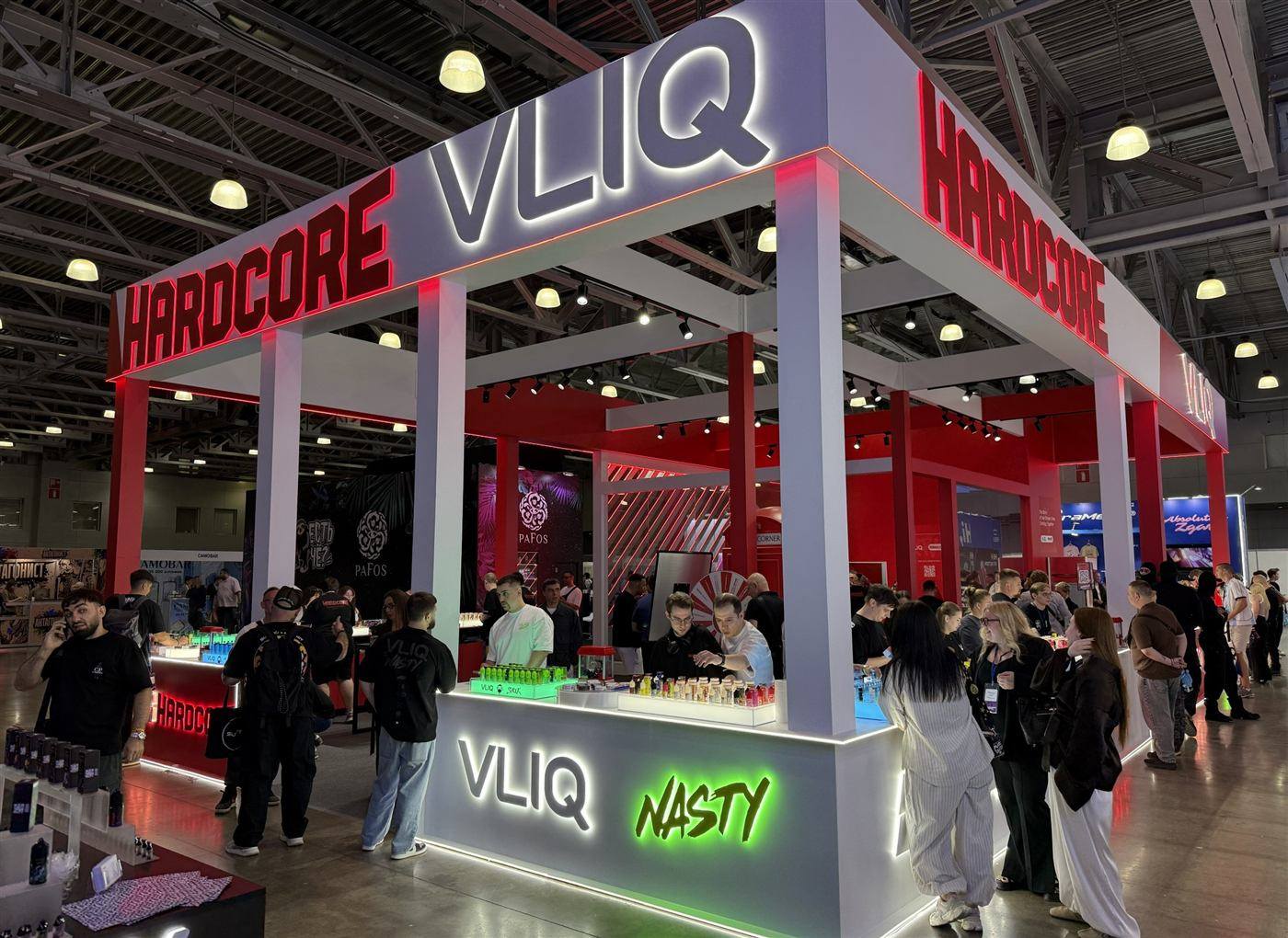 HARDCORE / VLIQ exhibition stand — Vape Club Show 2026 · Moscow · 140 m² · island
